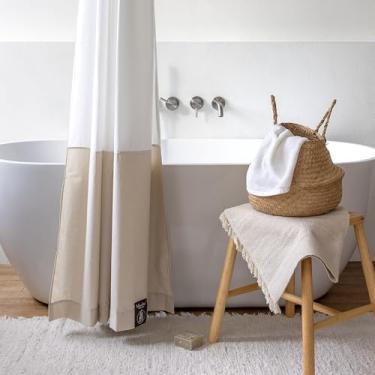 Imagem de onesevennine Cortina de chuveiro de designer coreana – reciclada, resistente à água, bege creme – Inclui 12 ganchos de plástico para fácil configuração