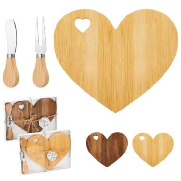 Imagem de Tábua de charcutaria em forma de coração, conjunto de tábua de servir e cortar em forma de coração de madeira, tábuas decorativas, travessa multiuso para pão, presente de dia dos namorados com queijo