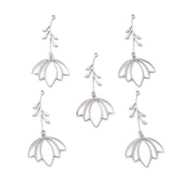 Imagem de 5 pingentes de aço inoxidável grandes pingentes florais de flores vazadas com anéis de salto, pingentes de metal, pingentes de corte a laser, pingentes pendentes para joias, colar, pulseira, brinco