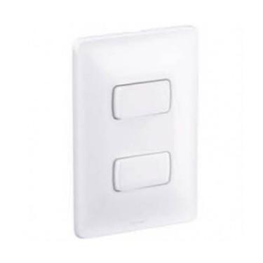 Imagem de 2 Interruptores Paralelos 4x2 10a 250v Zeffia - 680106 - Pial 2 Interruptor Paralelo 10a 250v 4x2 Zeff