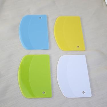 Imagem de 4 raspadores de massa, semicírculos, raspadores de creme, ferramentas de pão de qualidade premium para assar caseiros (branco, amarelo, verde, azul)