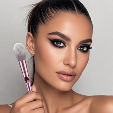 Imagem de Pincel de maquiagem em pó macio – Pincel grande e fofo para blush, base e pó solto – Ferramenta profissional de beleza