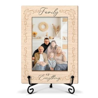 Imagem de Lesixur Moldura de madeira Family Is Everything, porta-retratos de família, presentes para mãe, pai, avós, 10 x 15 cm com suporte de ferro para mesa de mesa, decoração de mesa de casa -022