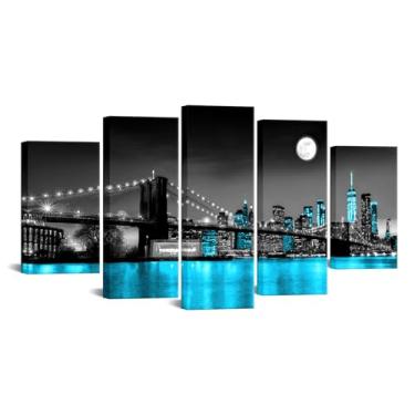 Imagem de KLVOS Arte de parede em tela da ponte do Brooklyn com 5 painéis, pintura moderna da cidade de Nova York, vista noturna azul com decoração de lua para casa pronta para pendurar