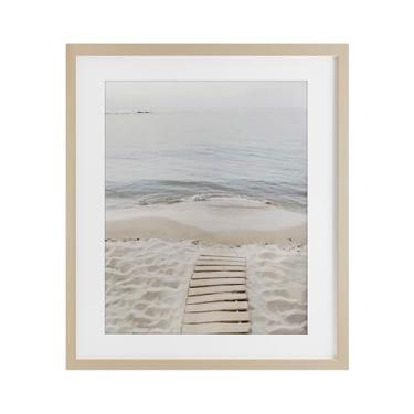 Imagem de Stupell Industries Impressão emoldurada de bétula de passarela de praia sob vidro, design por Sisi e Seb, 21 x 17