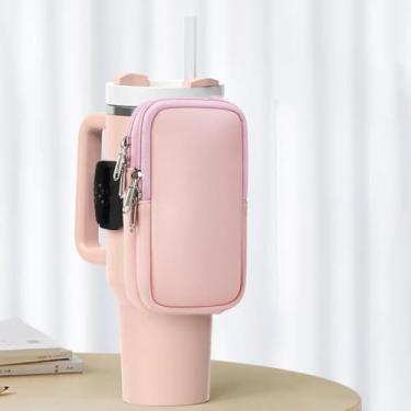 Imagem de Bolsa de garrafa de água para copo Stanley, bolsa grande para copo de 1,134 g, acessórios para copos Stanley, dois bolsos (rosa)