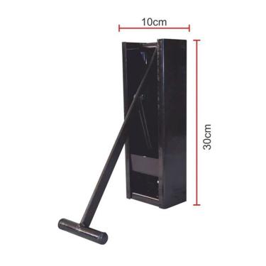 Imagem de Amassador De Lata E Latinha Em Chapa