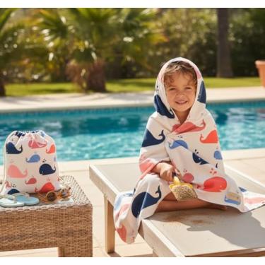 Imagem de Toalha Poncho Infantil Com Capuz Tuquinha Enseada Baleias Coloridas Roupão De Praia Piscina Natação Secagem Rápida Veludo Premium Macio 60x120cm Leve Compacta