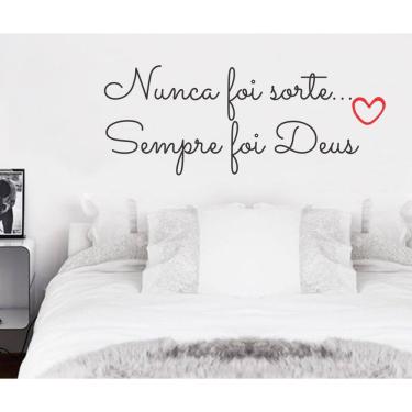 Imagem de Adesivo De Parede Nunca Foi Sorte. Com Coração Em Cores