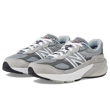 Imagem de New Balance Tênis infantil 990 V6 com cadarço, Cinza/prata, 13 Little Kid