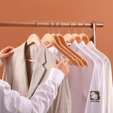 Imagem de Kit 3 Cabides De Madeira Com Verniz Premium E Gancho 360 Cromado Versá