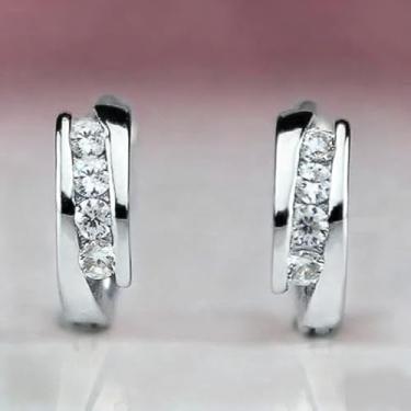 Imagem de Brincos de argola delicados com zircônia cúbica pequenos brincos femininos, 0.59, Latão, Zircônia cúbica