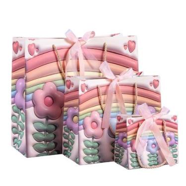 Imagem de Bolsa de presente Rainbow Flower Pink Cardstock com conjunto de alças 