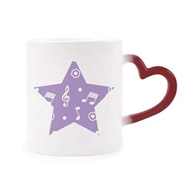 Imagem de Caneca branca com notas musicais roxa, sensível ao calor, vermelha, copo de grés que muda de cor