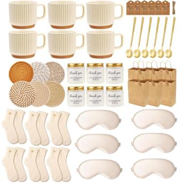 Imagem de 6 conjuntos de prêmios de chá de bebê para vencedores de jogos de chá de bebê canecas de cerâmica com colheres de metal porta-copos de tecido, cadernos com canetas, velas perfumadas, sacos de presente