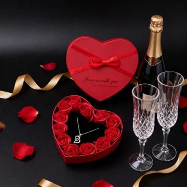 Imagem de Caixa de presente rosa eterna, rosas artificiais vermelhas com colar, presente em forma de coração para mulheres, aniversário dos namorados