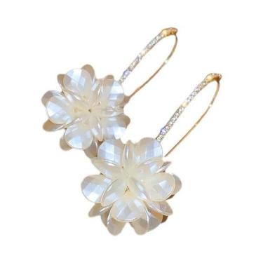 Imagem de Brincos Vintage Em Acrílico Em Forma De C Com Pétalas Florais, Joias D