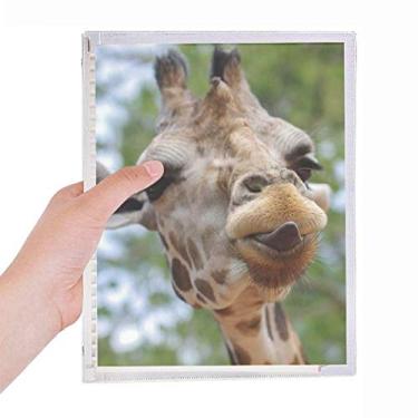 Imagem de Caderno de papelaria recarregável com folhas soltas e animais selvagens. Organismo terrestre