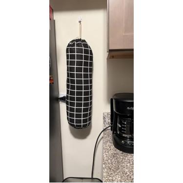 Imagem de Suporte de saco de plástico inovador e dispensador de saco de lixo – Armazenamento de compras reutilizável perfeito, organizador de saco plástico de montagem na parede com ajuste de cordão para casa