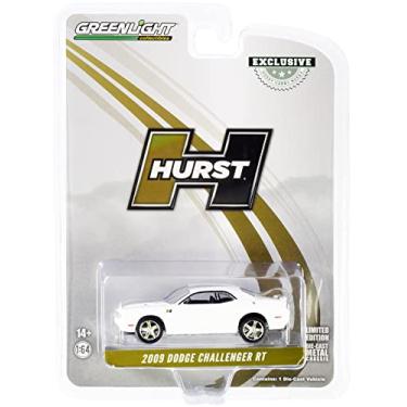 Imagem de 2009 Challenger R/T HEMI White with Gold Stripes Hurst Performance Edition Hobby Exclusive 1/64 Diecast Model Car by Greenlight 30306