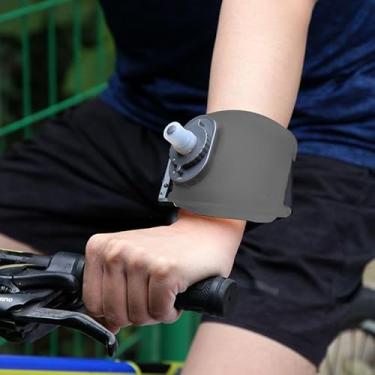 Imagem de Garrafas de água de corrida portátil, garrafa de água de bicicleta de 200 ml com pulso ajustável, jarro esportivo de silicone reutilizável à prova de vazamento para corredores de maratona, bicicleta