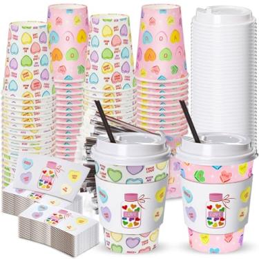 Imagem de Tanlade 50 conjuntos de xícaras de café descartáveis para Dia dos Namorados com tampas e mangas, canudos, copos de papel coração de amor de 340 g para chá de cacau quente, bebida, artigos de festa dos