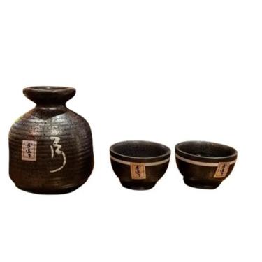Imagem de MIRUIKE Conjunto tradicional de saquê japonês, 1 garrafa Tokkuri e 2 copos Ochoko, copos de saquê, conjunto de copos de saki de cerâmica de flores da primavera, preto (preto)