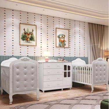 Imagem de Quarto de Bebê Gêmeos 2 Berços com Capitonê e Cômoda Janelada 100% MDF