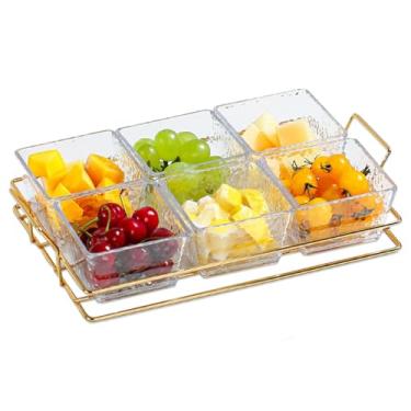Imagem de Bandeja de servir de acrílico de 4 compartimentos com rack de metal dourado – Prato de lanche elegante para aperitivos, doces, nozes, batatas fritas e molhos – Travessa dividida elegante e durável