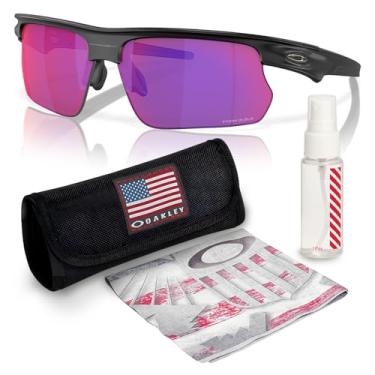 Imagem de Oakley Óculos de sol BISPHAERA OO9400 em formato retangular com kit oficial de óculos, Armação preta fosca | Prizm Road Lens