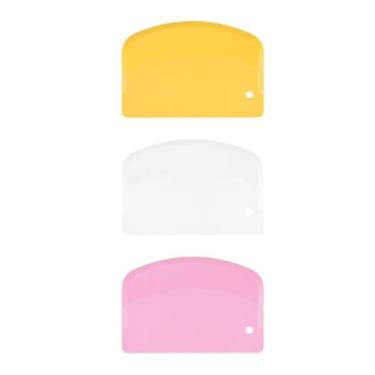Imagem de Conjunto de 3 raspadores de massa: raspadores de bancada de plástico de 14 x 9 cm para amassar massa de pão, moldar massa de pão, pastelaria e artesanato de pizza, branco, amarelo, rosa