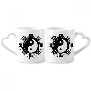 Imagem de China Taichi Conjunto de canecas de porcelana para casal com oito diagramas de tinta de cerâmica para amantes de coração