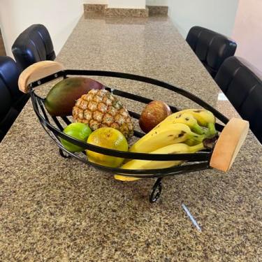 Imagem de Fruteira de mesa rústica de ferro e madeira decoração moderna para cozinhas áreas gourmet sitios linda utilidade e decoração para ambientes