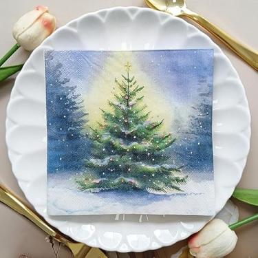 Imagem de 20 guardanapos descartáveis para coquetéis de árvore de Natal com 2 camadas para decoração de festa e jantar