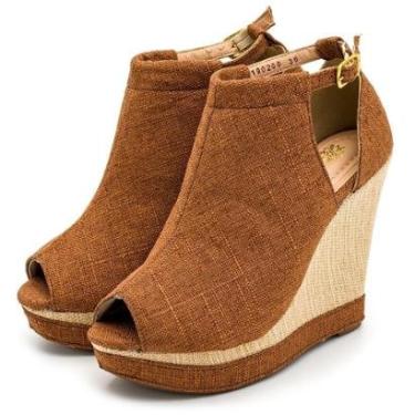 Imagem de Sandália Anabela Feminino Fechada Com Fivela e Costura Reforçada-Feminino