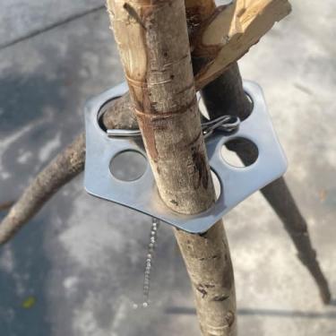 Imagem de Acessórios de placa de tripé de acampamento, transforme ramos em tripé de fogueira, placa de suporte de fogueira de aço inoxidável com corrente ajustável para pendurar panelas, equipamento de acampamento portátil (padrão) (Plus-2)