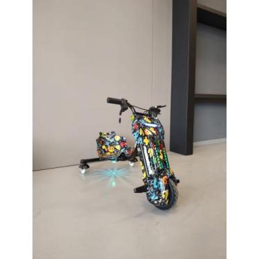 Imagem de Triciclo Eletrico Drift 3 velocidades 250w Bluetooth com letras pretas