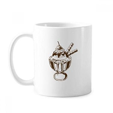 Imagem de Caneca de sorvete de cerâmica com cereja e chocolate