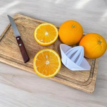 Imagem de Espremedor De Laranja/limão Para Garrafa Pet Manual - Flex 3D, Branco