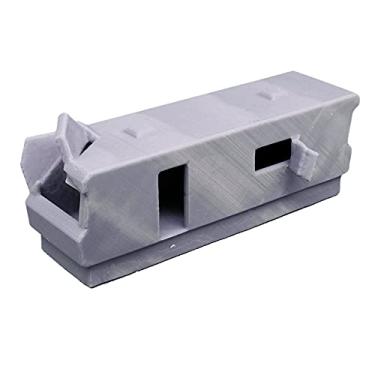 Imagem de Outland Models Railway Scenery Abandoned Trailer Shelter escala 1:87 HO