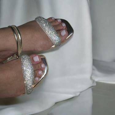 Imagem de Sandália Dourada com Brilho – Elegância que ilumina o teu look! (5, dourado, BR, Adulto, Numérico, 37)