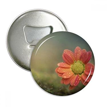 Imagem de Lindo abridor de garrafas vermelho escuro com flores e ímã de geladeira emblema multifuncional