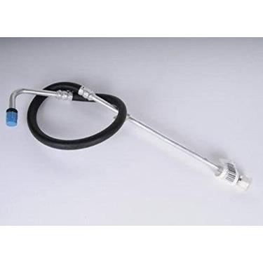 Imagem de GM Genuine Parts 12472194 Kit de mangueira de saída de refrigerador de óleo do motor com vedação