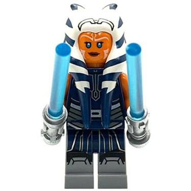 Imagem de LEGO Star Wars: Ahsoka Tano com Sabres de Luz Duplos (Macacão Azul Escuro)