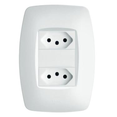Imagem de Conjunto 2 Tomadas 2p+t 10a 250 Volts Distanciadas Elegance 2259 Fame 2 Tomadas 10a C-placa Eleg