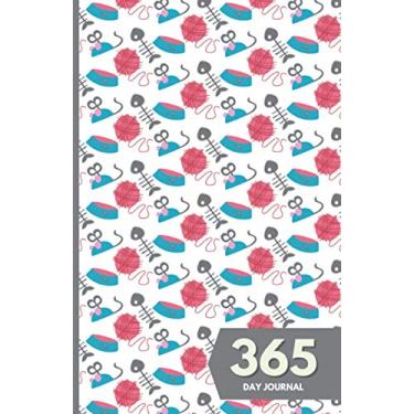 Imagem de 365 Day Journal: Unlined and Undated Daily Diary - 5.5in x 8.5in | Cute Cats Pattern Cover: A whole year of daily journal ideal gift for friends and family
