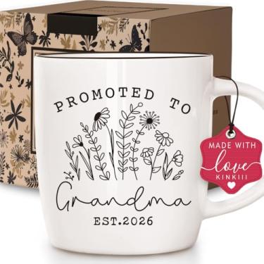 Imagem de Presente de caneca de café Promoted to Grandma 2026, EST 2026 Pregnancy Reveal Announcement Canecas presentes, copo de anúncio de bebê, presente de avô novo ou avó grávida, canecas exclusivas para