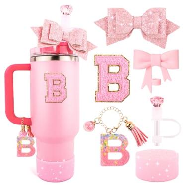 Imagem de Lingdeer Conjunto de acessórios de copo rosa para Stanley 850 g e copo de 1,134 g com alça, pingentes de letras, capas de canudo de arco e diamante, bota de silicone com glitter, adesivo personalizado