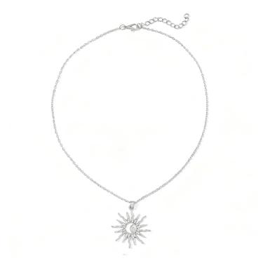 Imagem de Colar com pingente celestial - peça única, tom dourado com detalhes em zircão e concha, estilo inspirado no boho, One size, Metal, Zircão