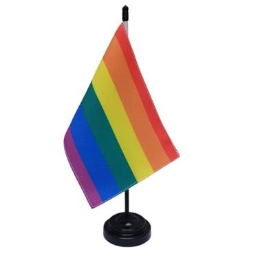 Imagem de Bandeira de Mesa LGBT, Decorativa, Dupla Face, Multicolorida, 19x13cm, Base e Haste Preta, para Escritório e Eventos, Tecido Oxford